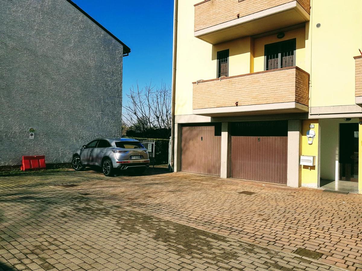 Guest Holiday Filangieri 1 Реджонель-Эмилия Экстерьер фото
